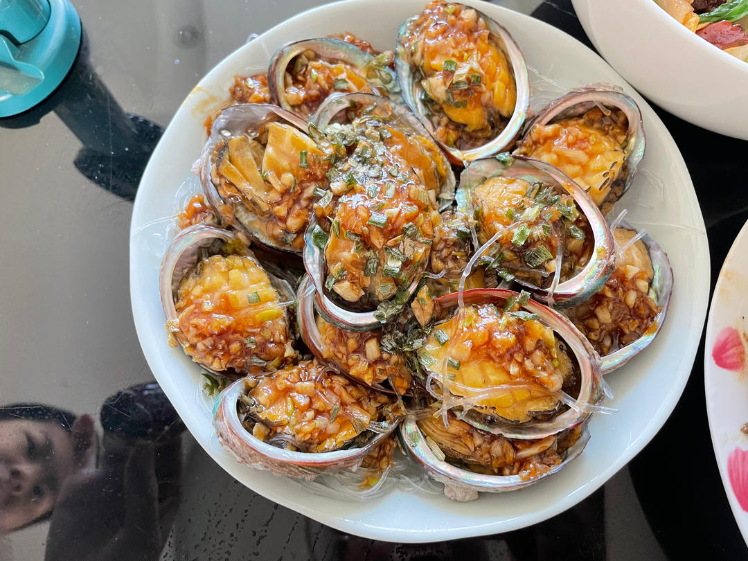 蒜蓉粉丝蒸鲍鱼