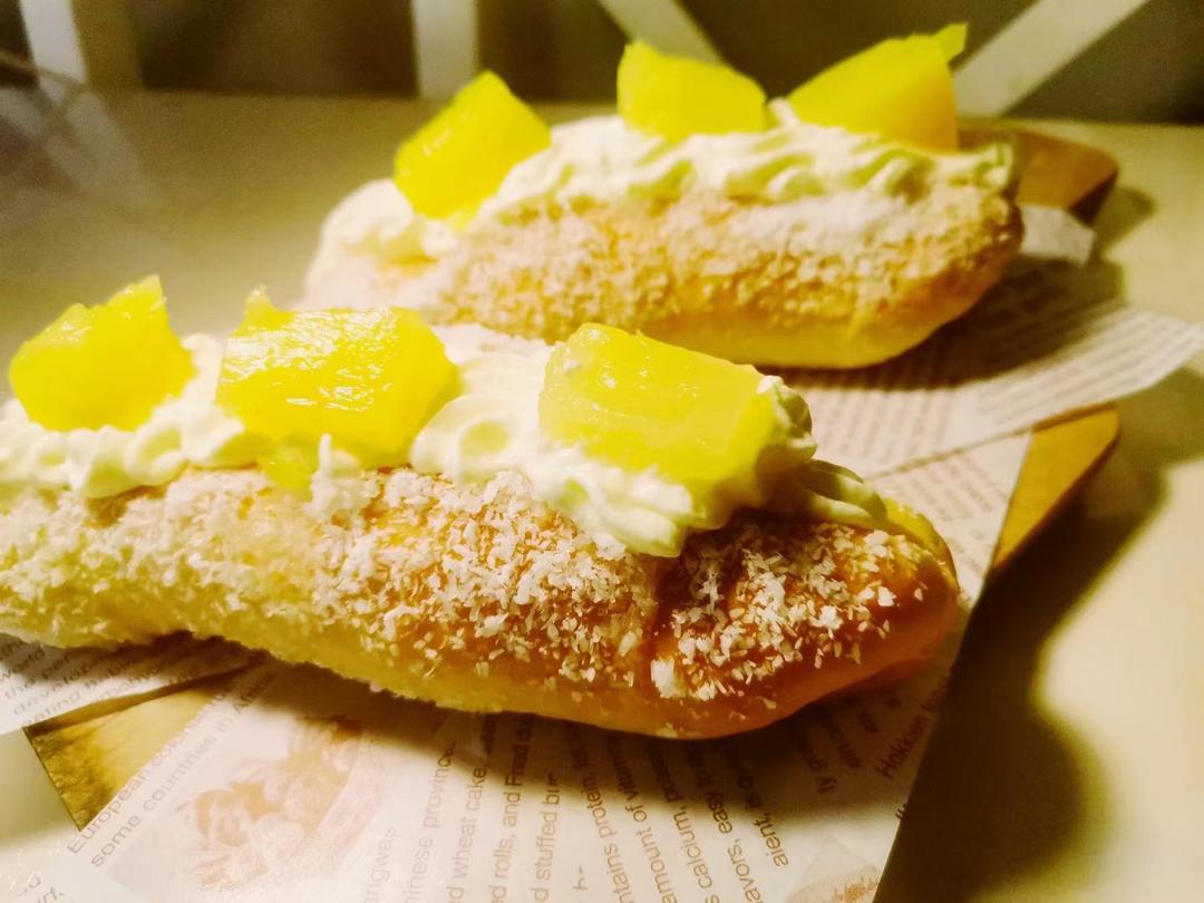 超软绵椰蓉咸奶油面包