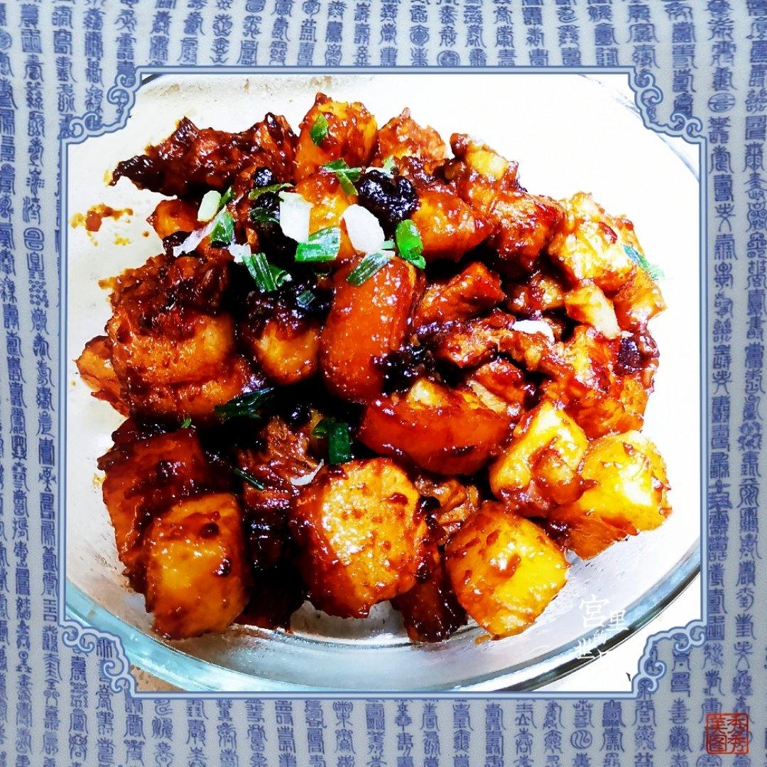 红烧肉炖土豆