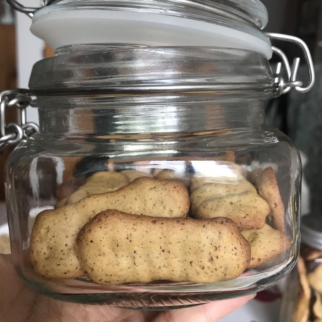 宝宝红枣手指饼干 无糖无油