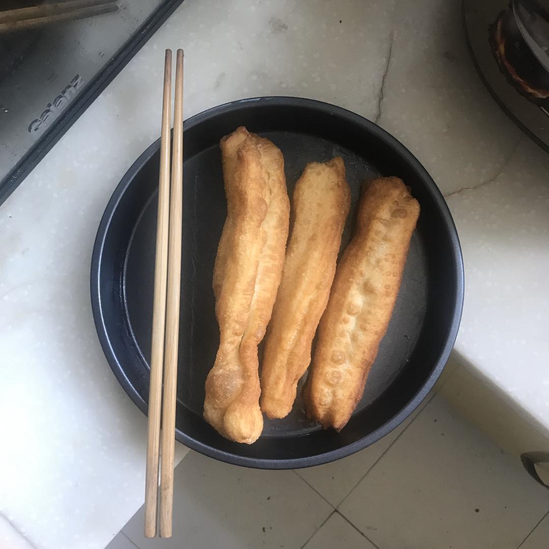 炸油条