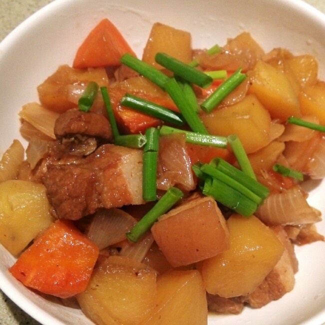 日式土豆炖牛肉（肉じゃが）