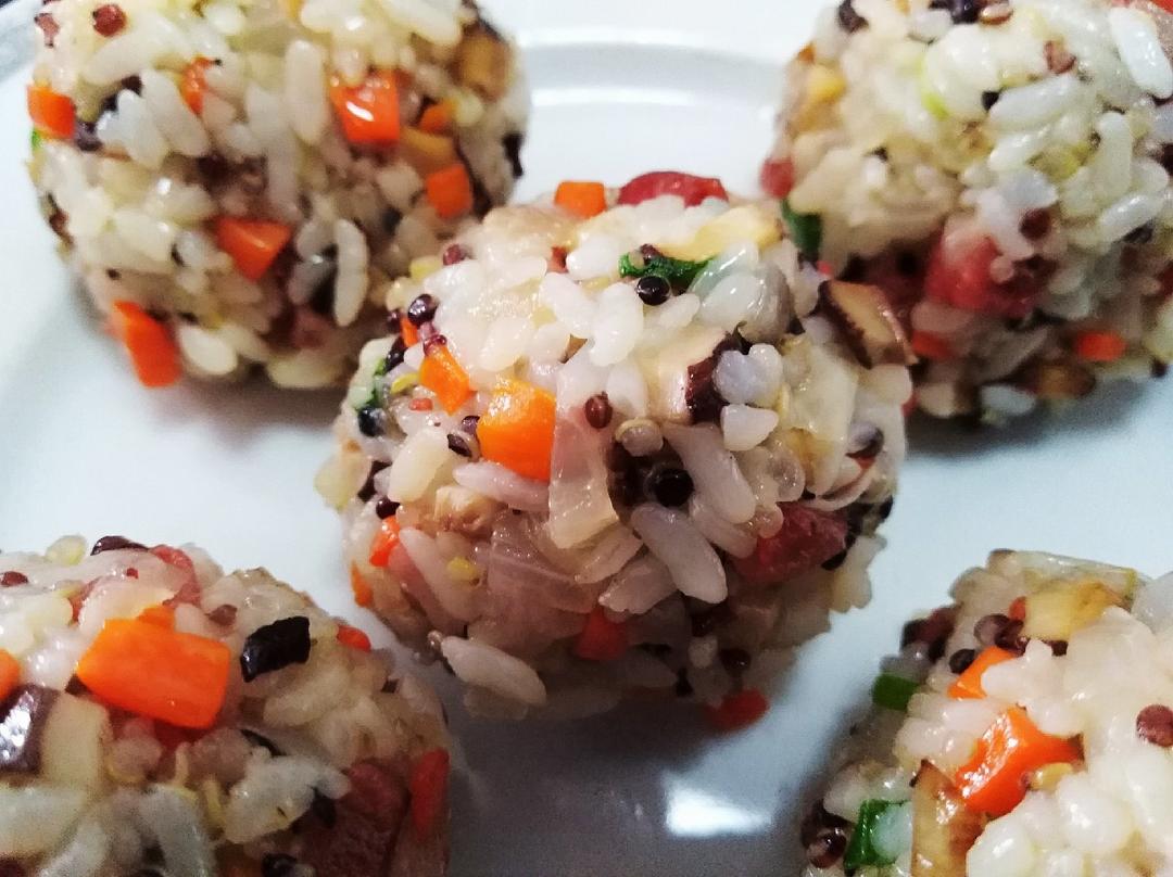 藜麦饭团
