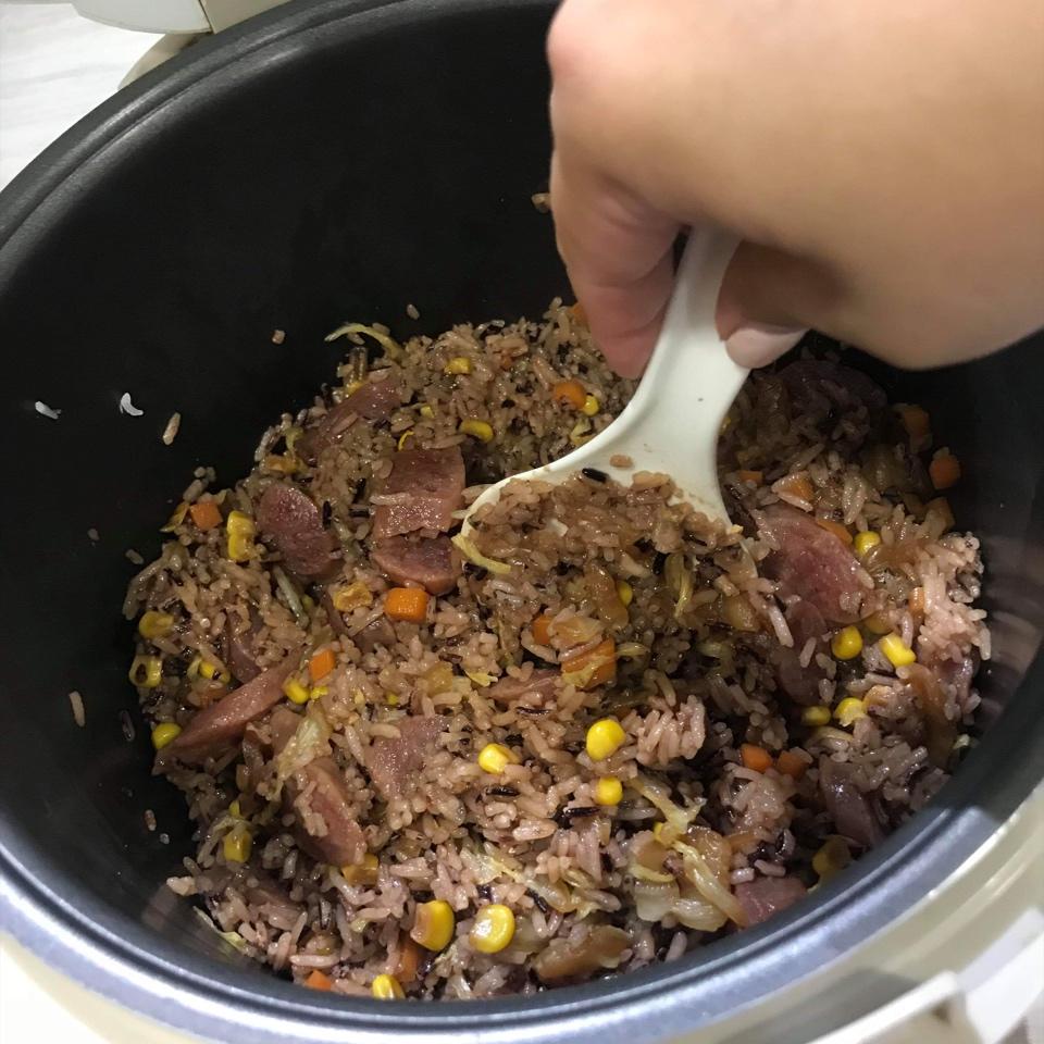 懒人必备～电饭煲腊肠焖饭