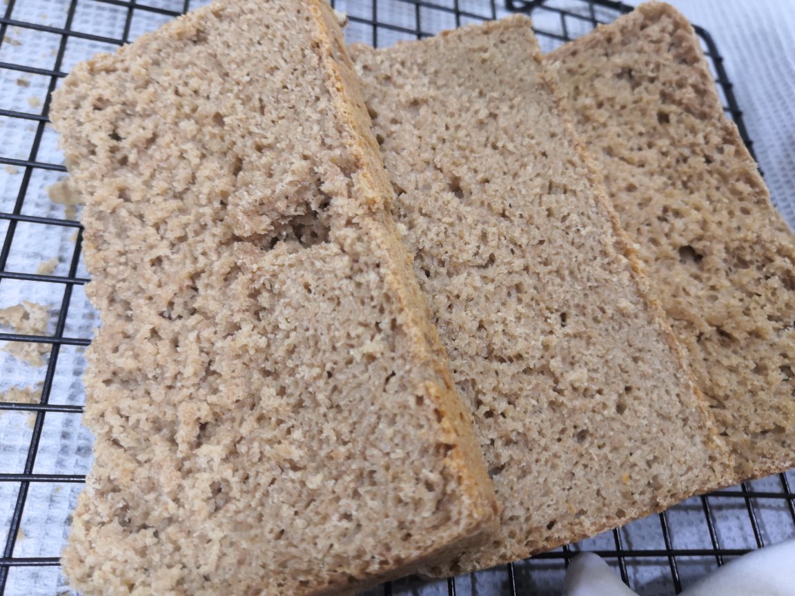减脂主食｜燕麦全麦面包--面包机版