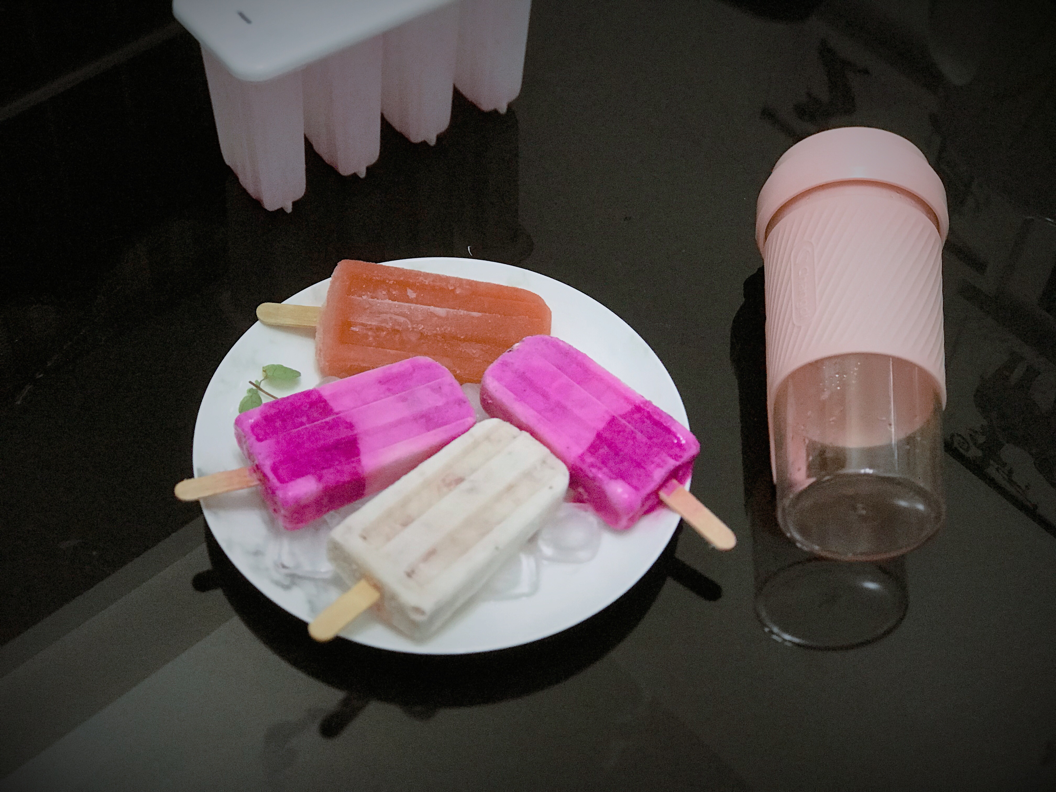 火龙果酸奶冰棍的做法