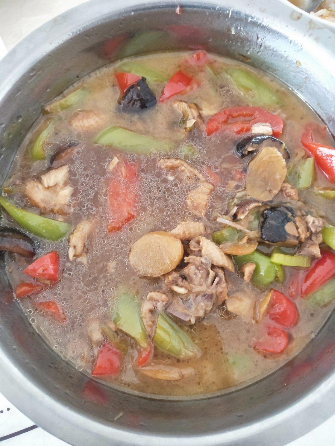 拌饭更好吃的黄焖鸡