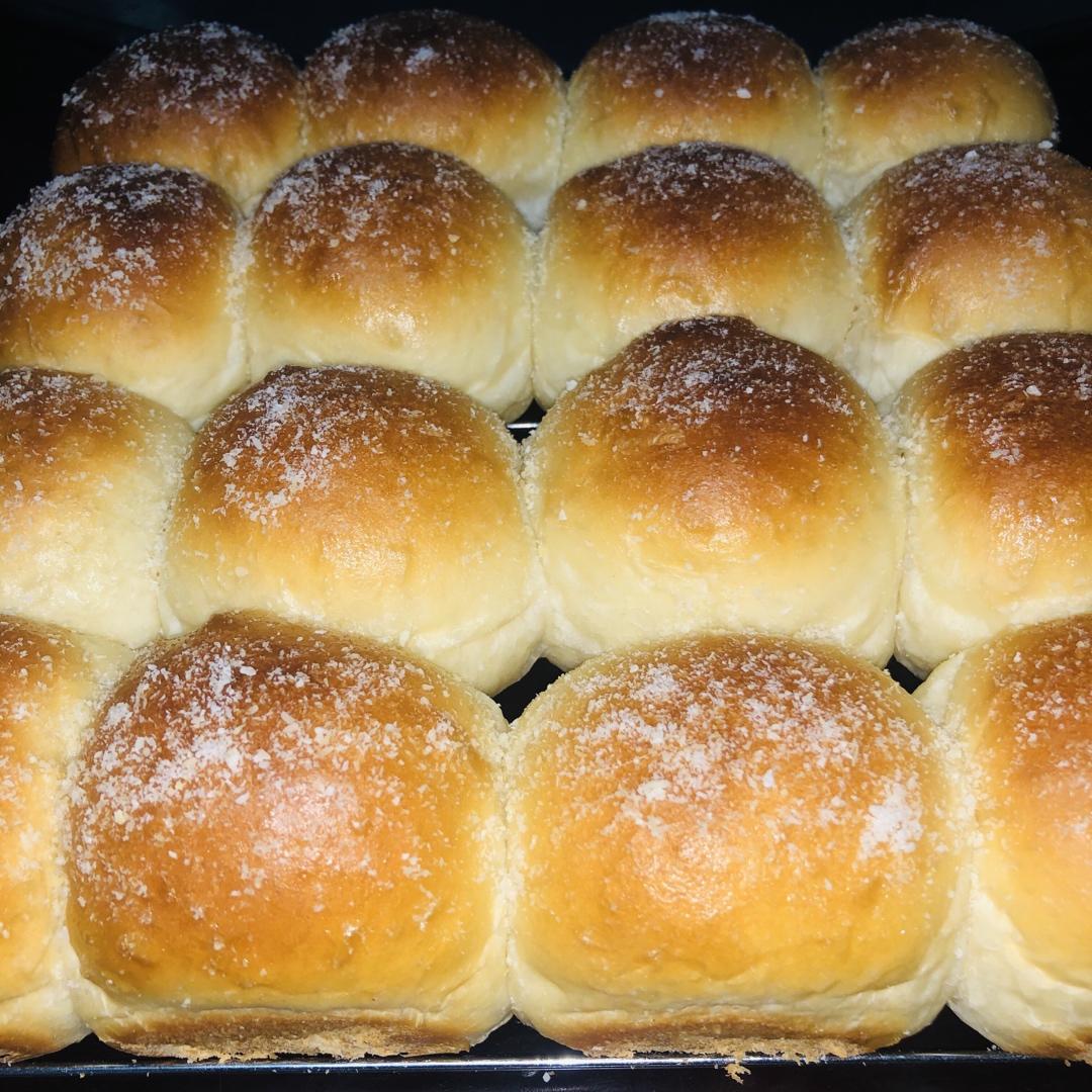 超软牛奶餐包，此配方超软不甜易出膜，放一礼拜不变硬