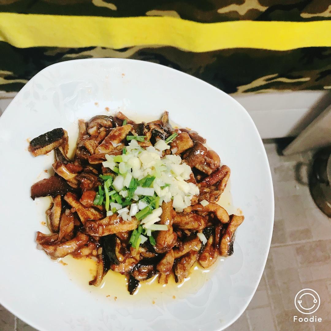 厨师长教你：“响油鳝丝”的家常做法，味道非常赞