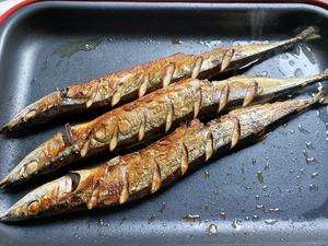 油煎或红烧秋刀鱼的做法 步骤7