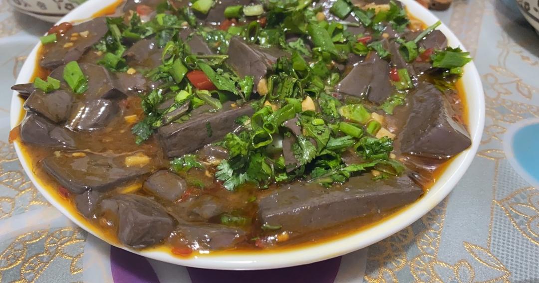 酸辣血旺