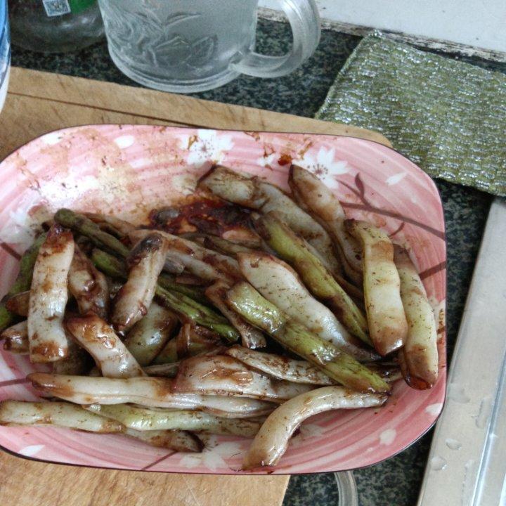 蒜烧白不老豆角