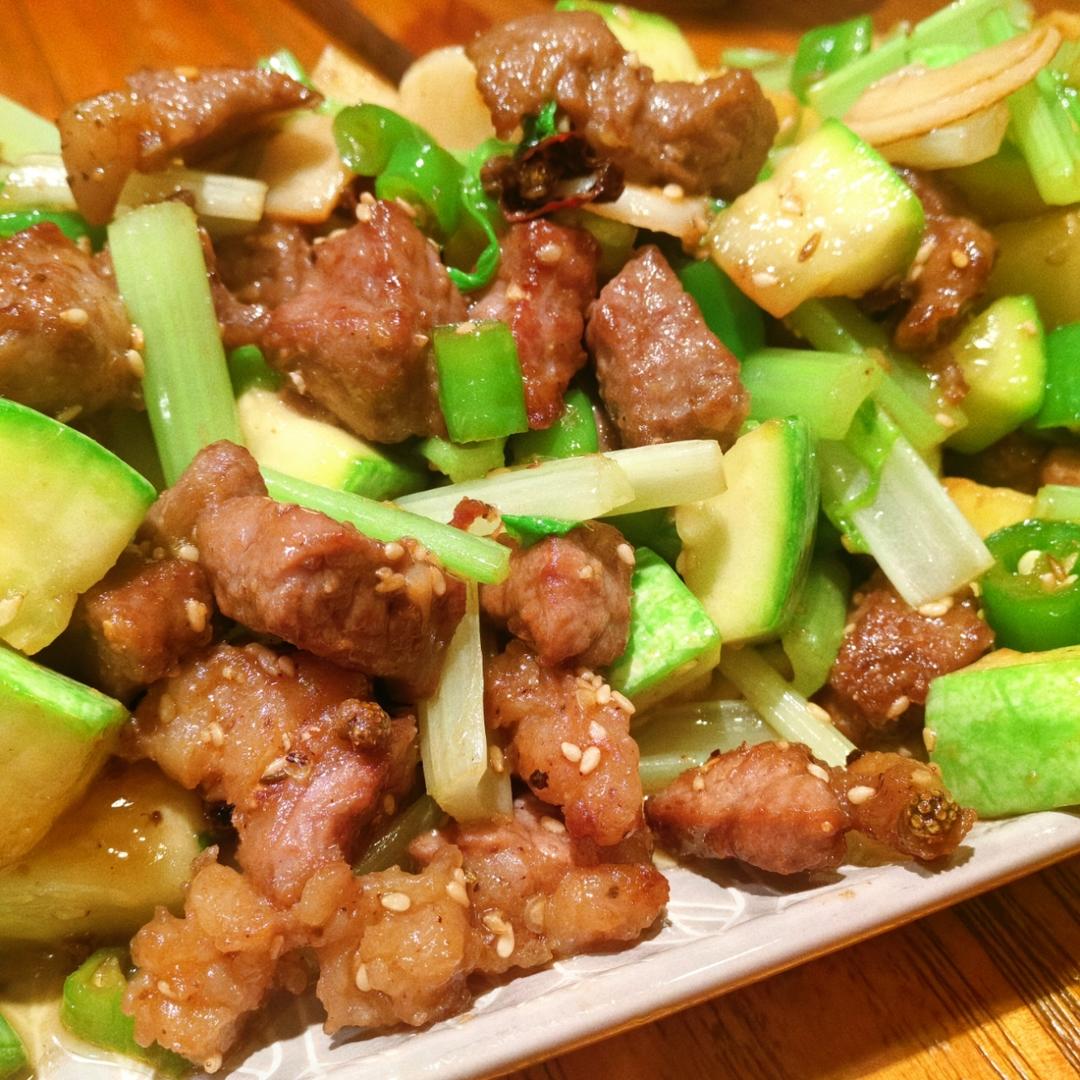 孜然牛肉粒