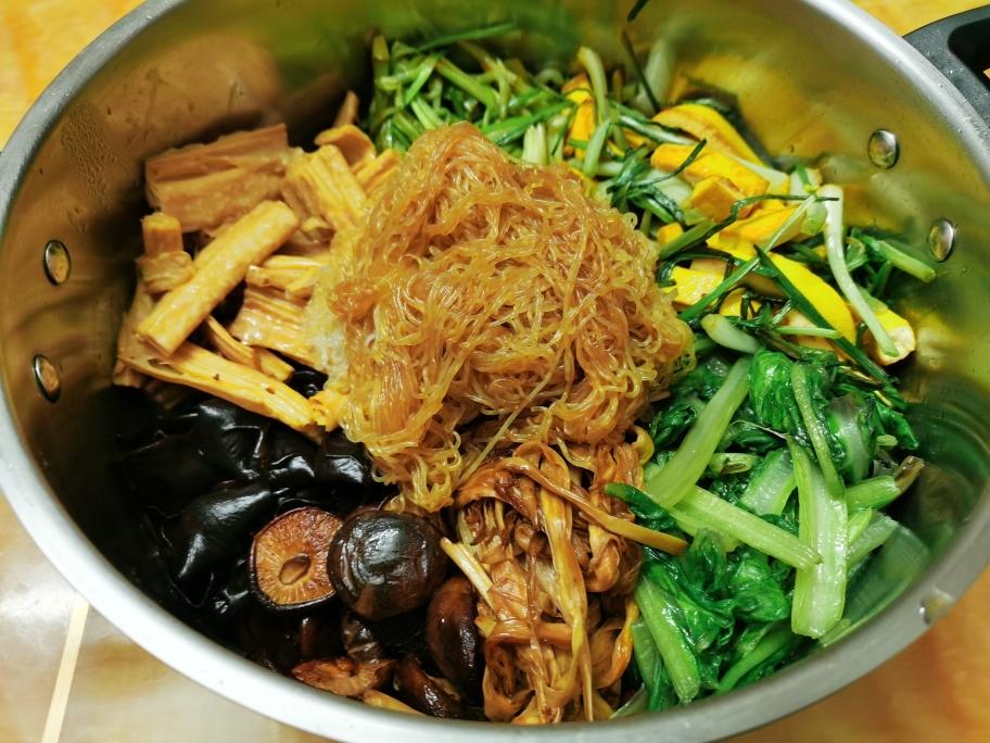 儿时味道的斋菜煲