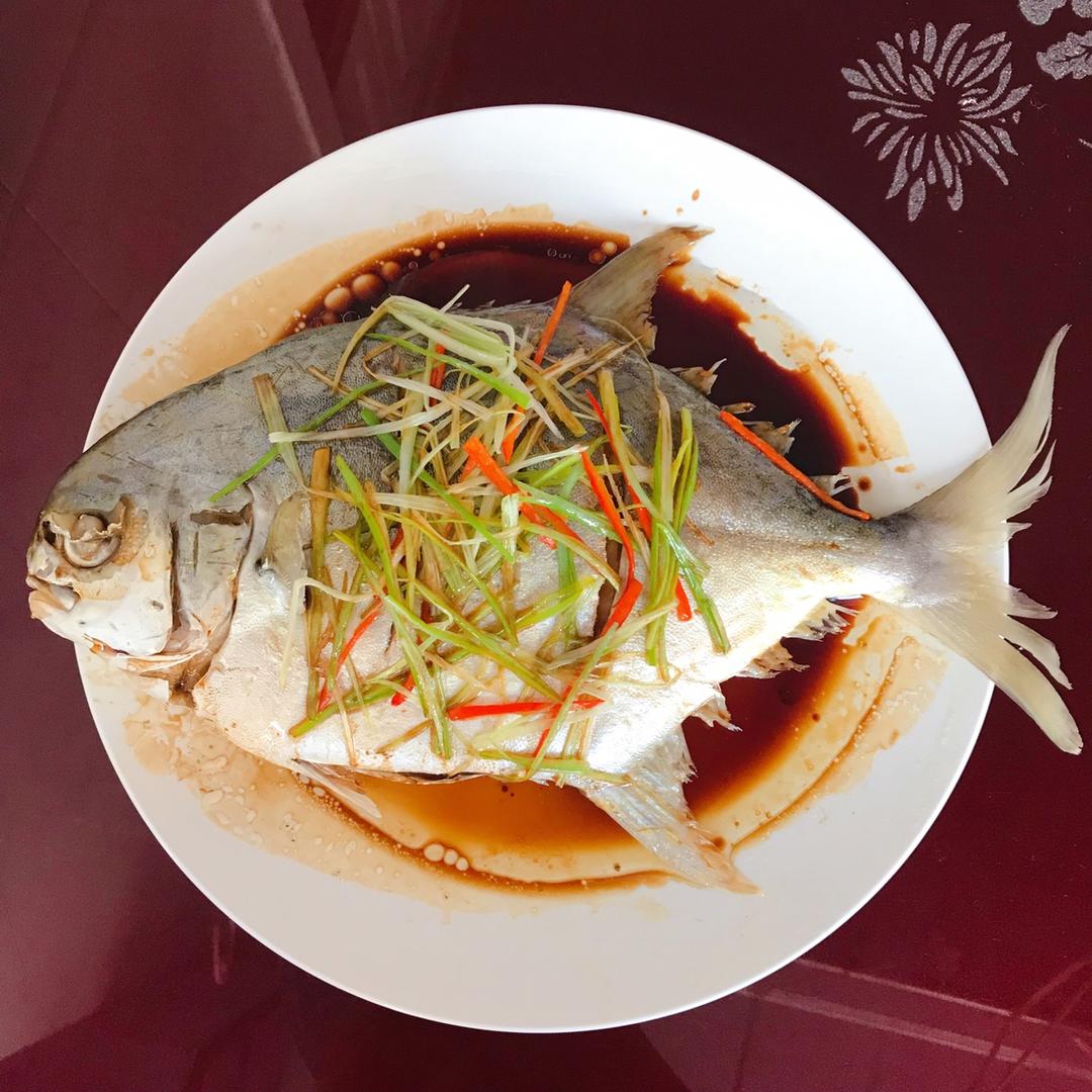 ann羙羙做的清蒸鲳鱼