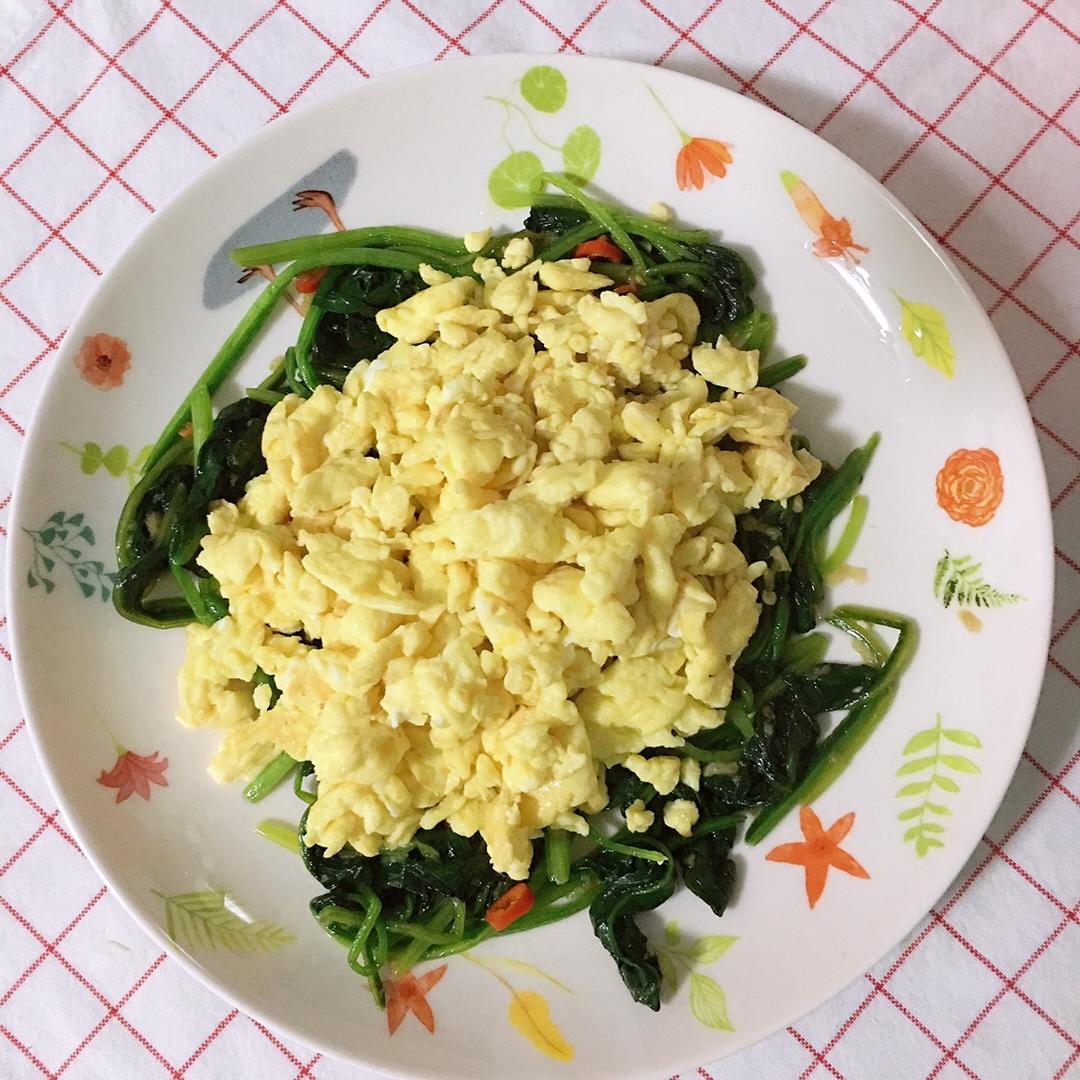麻油蒜蓉菠菜铺蛋