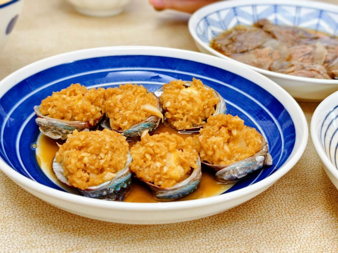 十分钟就能搞定的蒜蓉粉丝鲍鱼