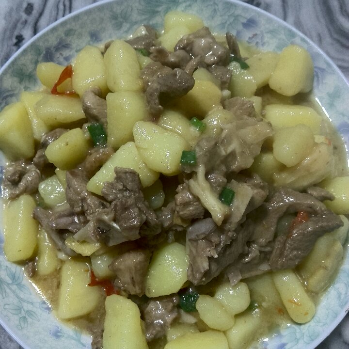 土豆焖鸭