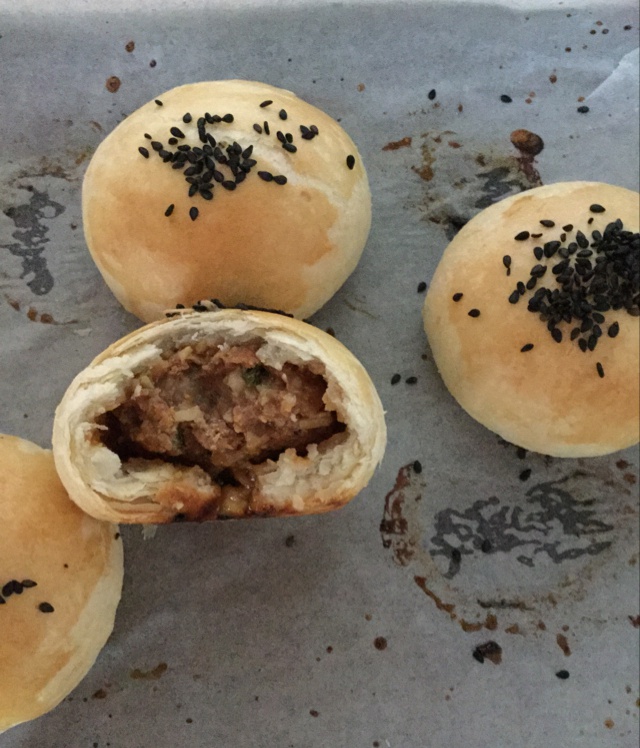 泳式鲜肉榨菜月饼