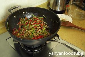 香辣肉丝 Spicy Shredded Pork with Coriander的做法 步骤5