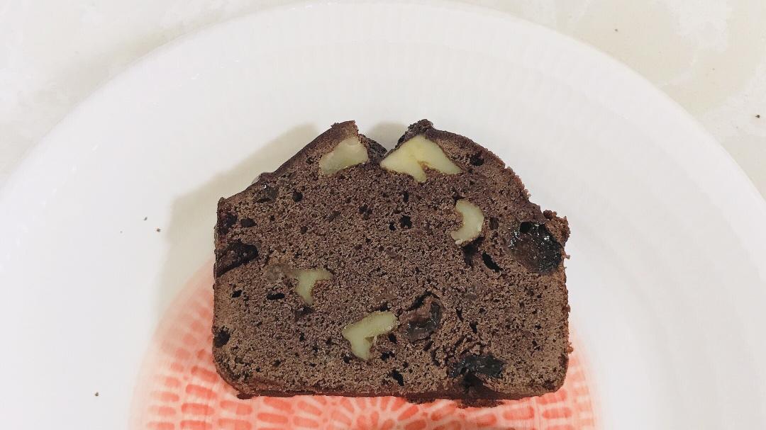 葡萄干果仁可可磅蛋糕-附掐秒表做胖蛋糕大法