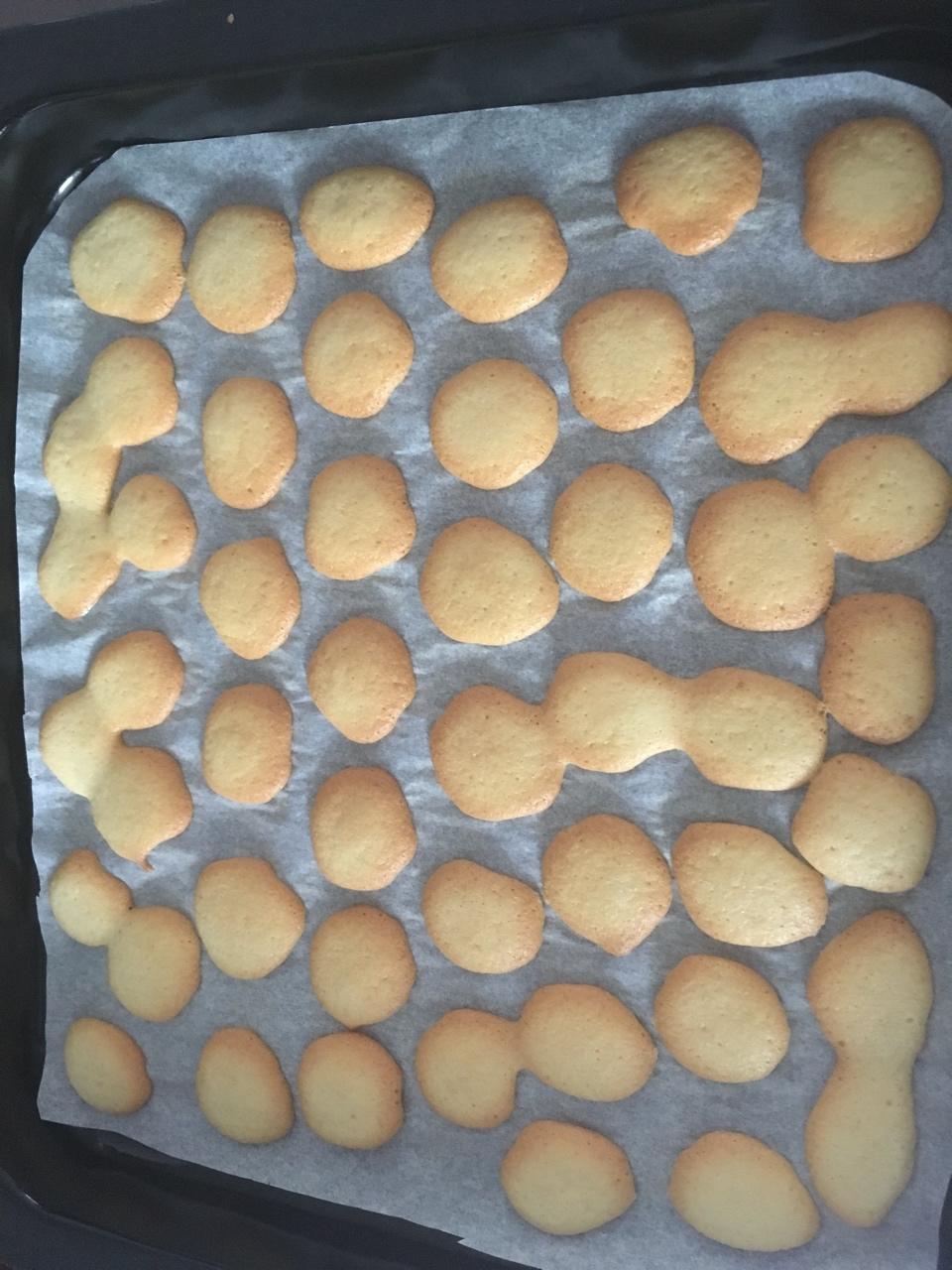 简便的鸡蛋饼干，特别适合小孩子吃