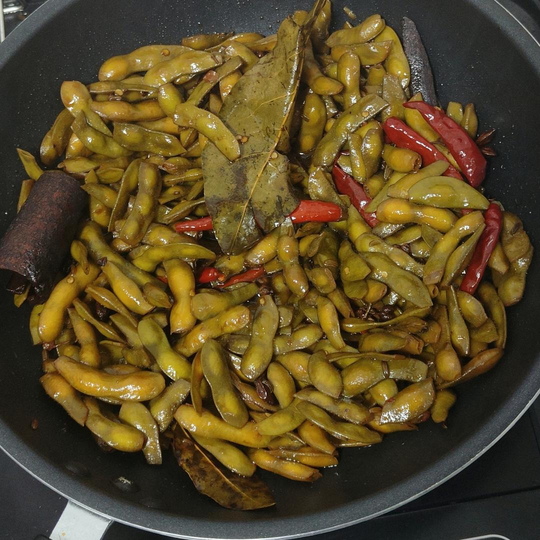 绝杀麻辣鲜香的「辣卤毛豆」