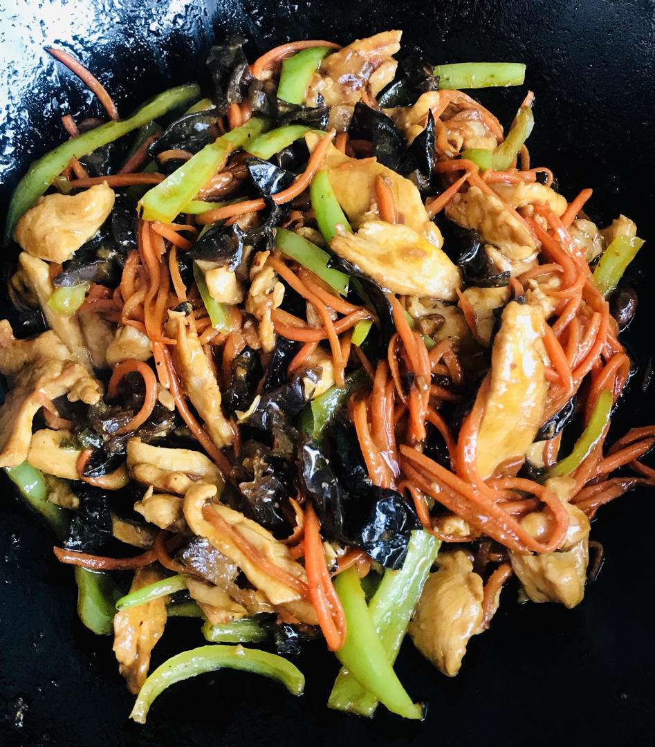 米饭🍚杀手鱼香鸡丝         （减脂期也可以吃）