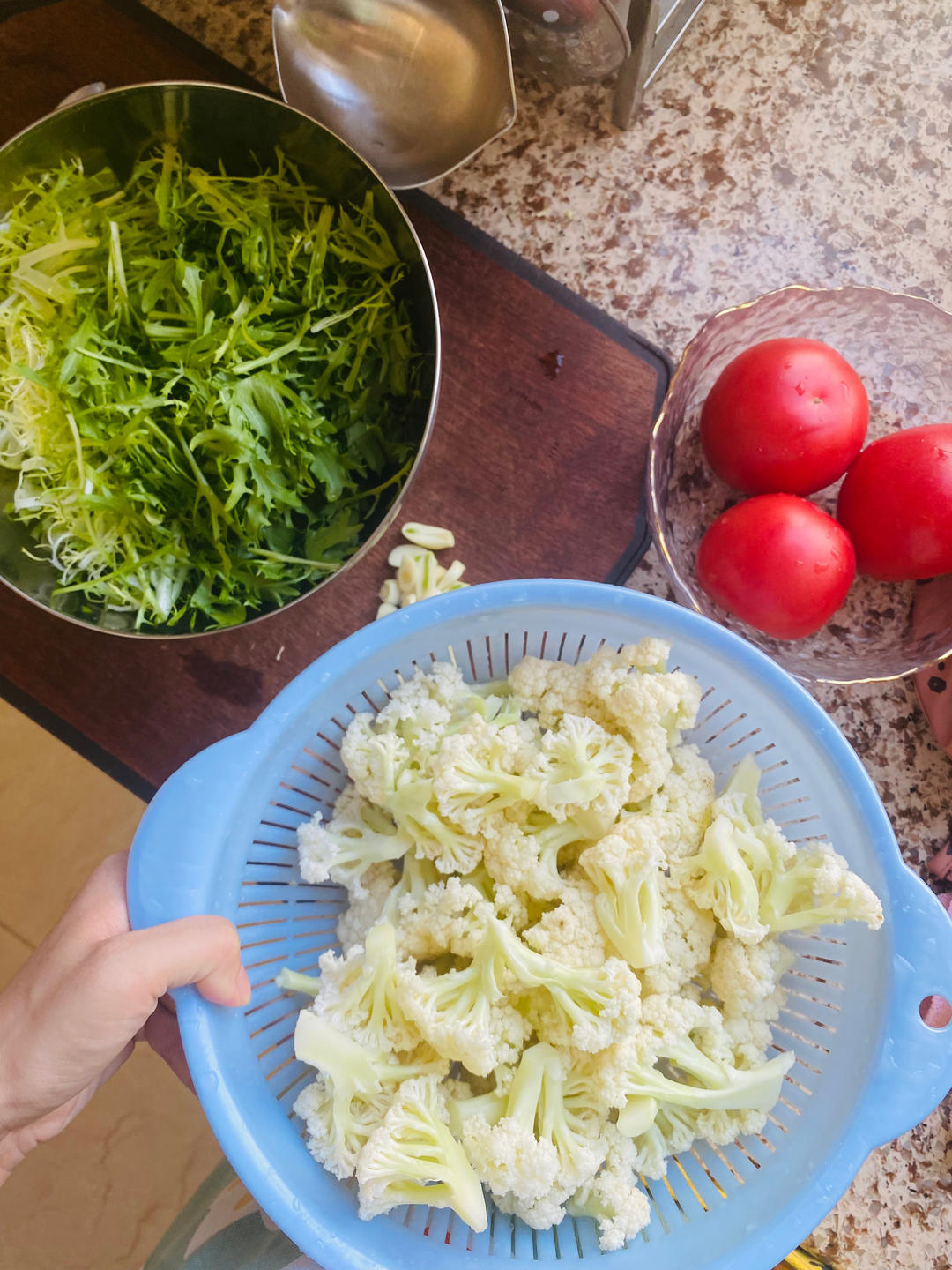 西红柿炒菜花（夏季开胃菜）