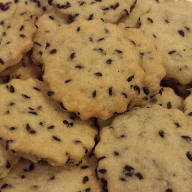 无蛋无奶芝麻饼干