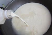 日式暖身豆乳锅的做法 步骤3