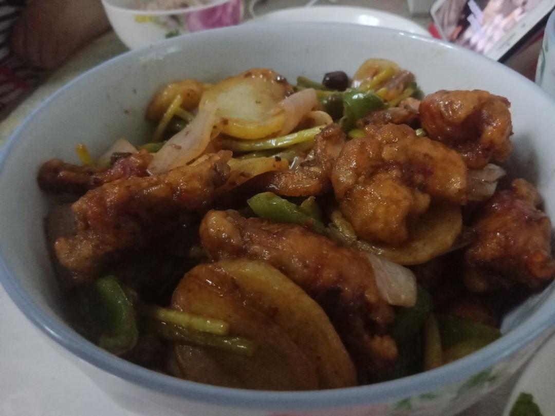 干锅牛蛙