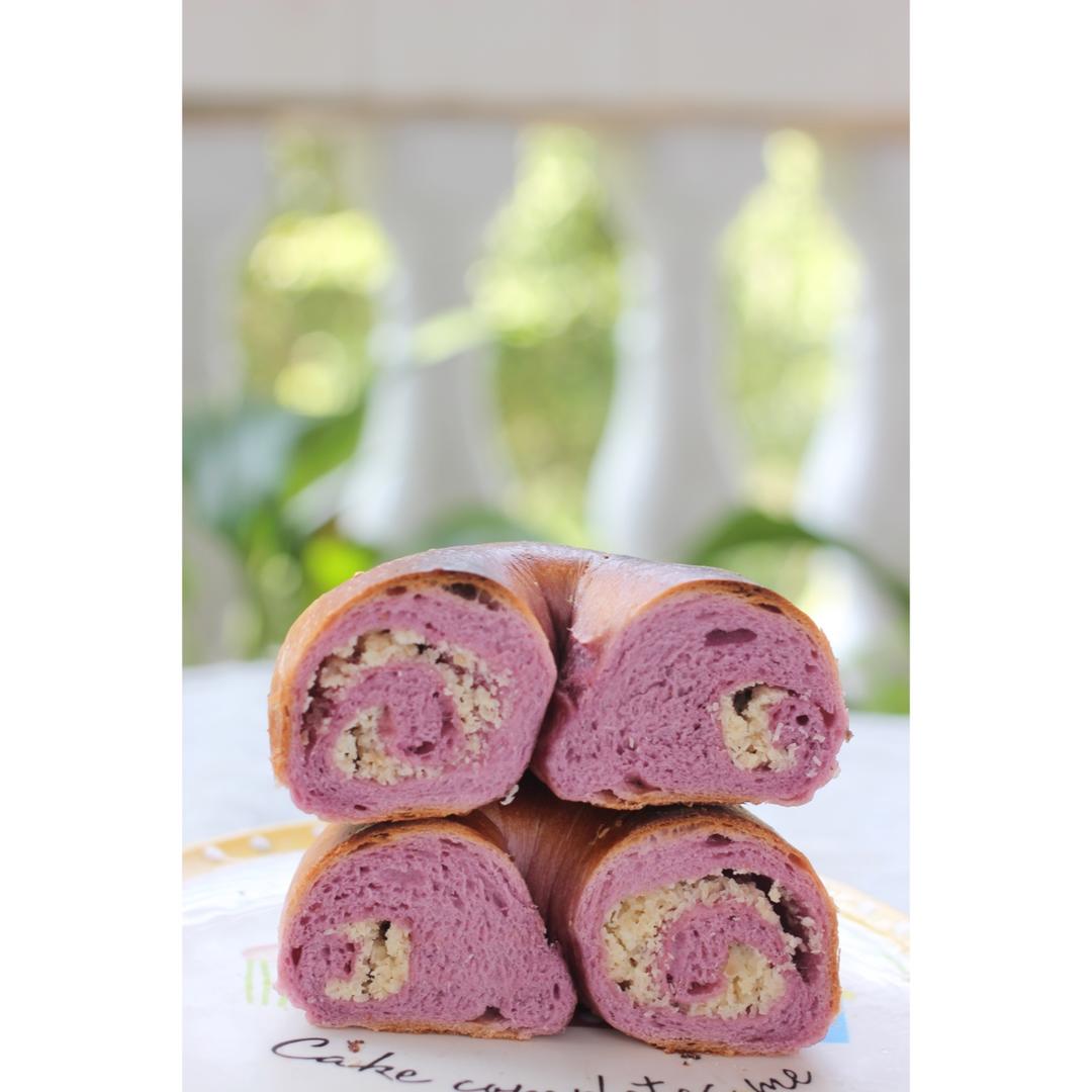 椰香奶酪夹心全麦橙皮贝果