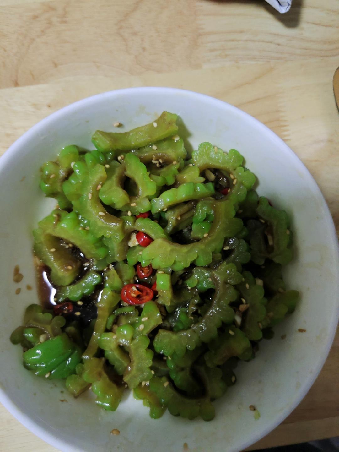 凉拌苦瓜（减脂肪，脆爽可口）