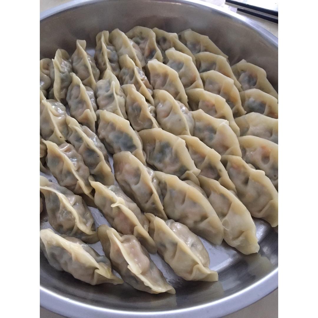 胡萝卜鸡蛋香菇木耳素馅饺子