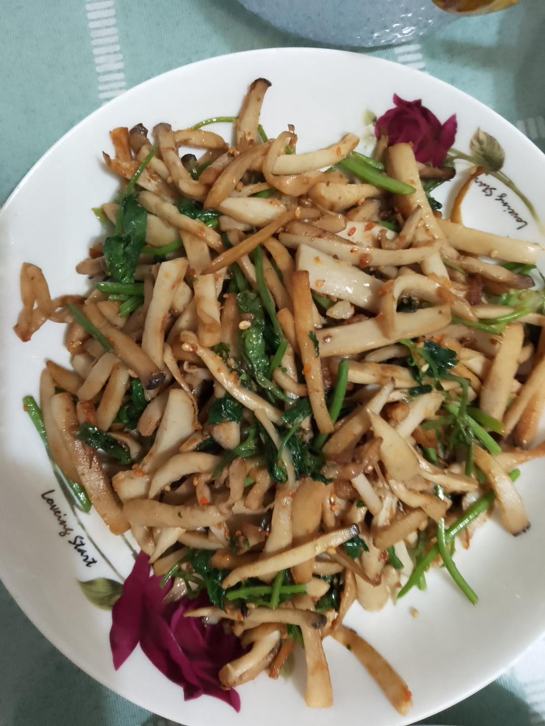 香辣有嚼劲❗️超下饭的干煸杏鲍菇