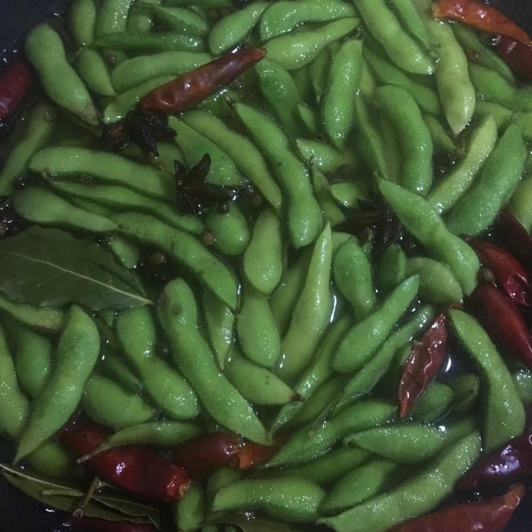 厨师长教你一道小吃：“盐水毛豆”的家常做法，好吃的停不下来