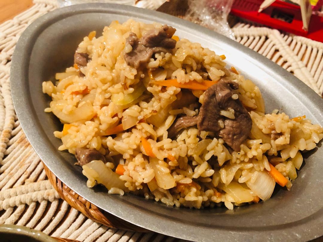 羊肉手抓饭