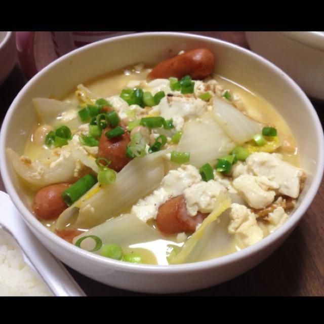 白菜炖豆腐+香肠的做法