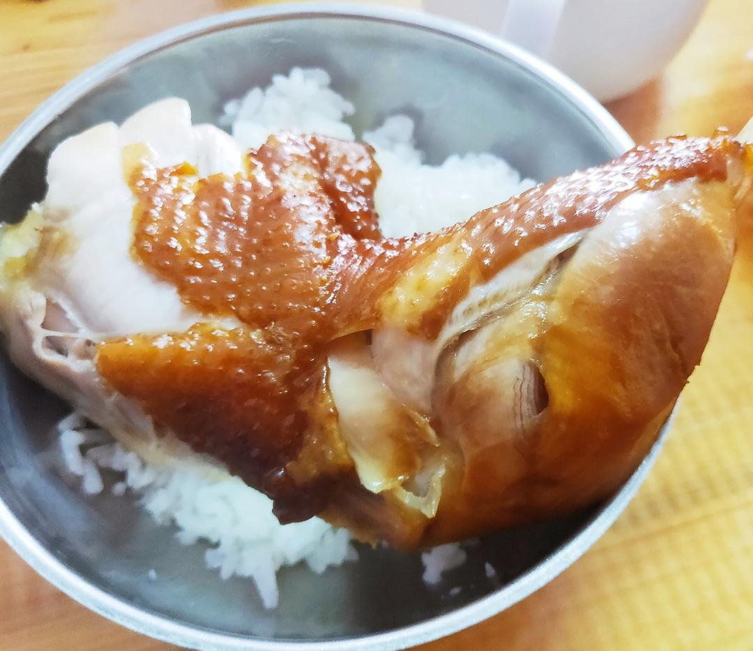 手撕嫩滑豉油鸡