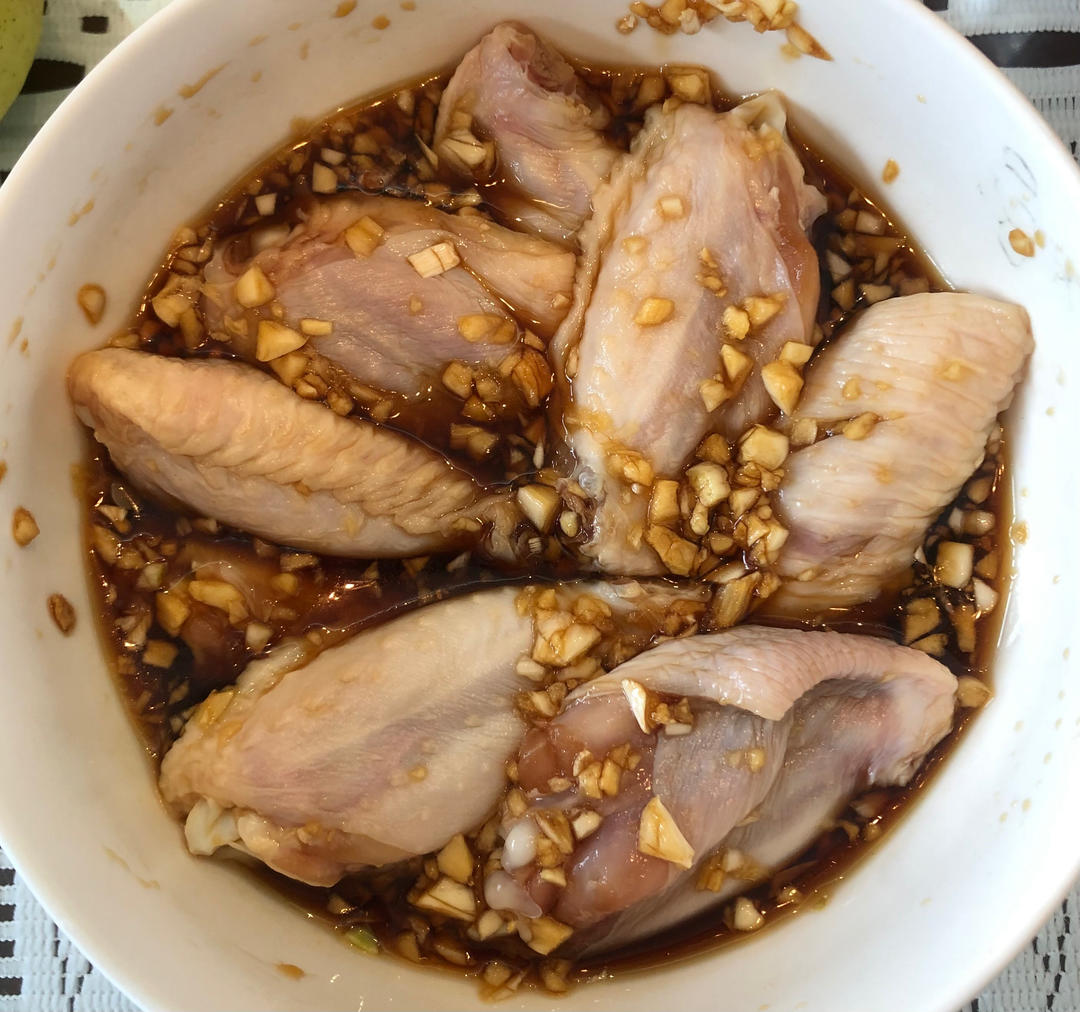 蜜汁蒜香煎鸡中翅