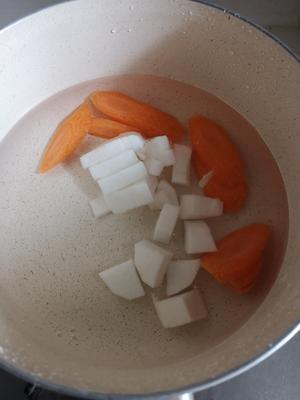 胡萝卜蒸糕的做法 步骤2