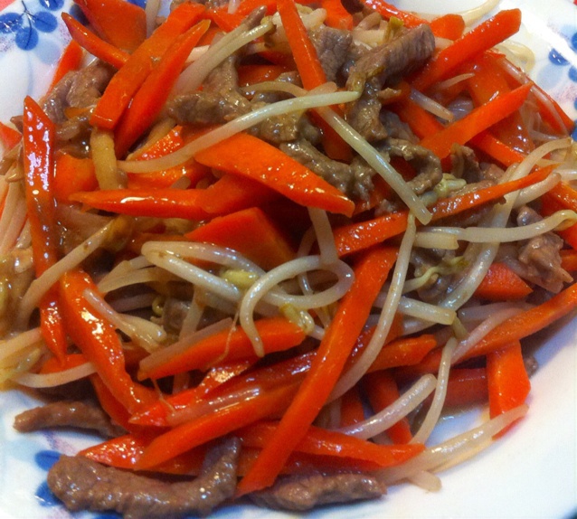 胡萝卜炒牛肉