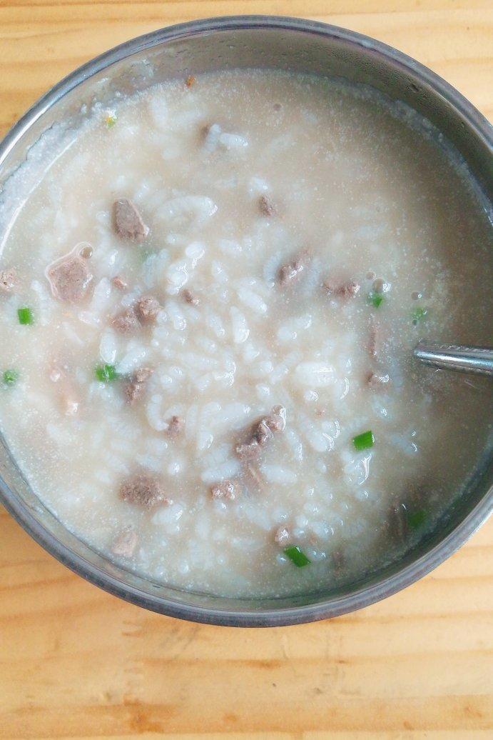 蓬安安做的生滚猪肝瘦肉粥