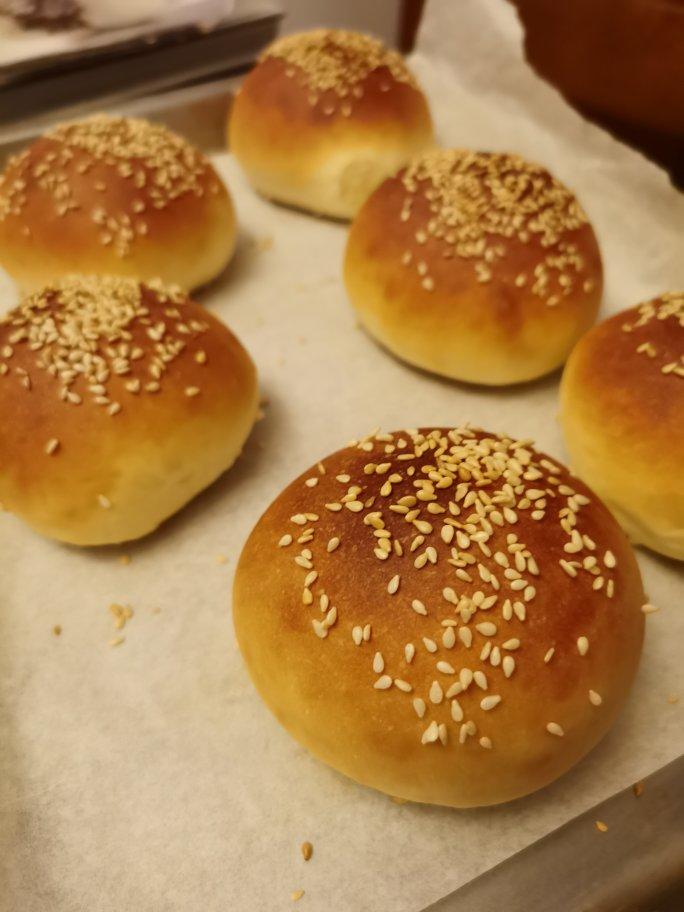 节约时间的芝麻包，也可以用来做汉堡包坯