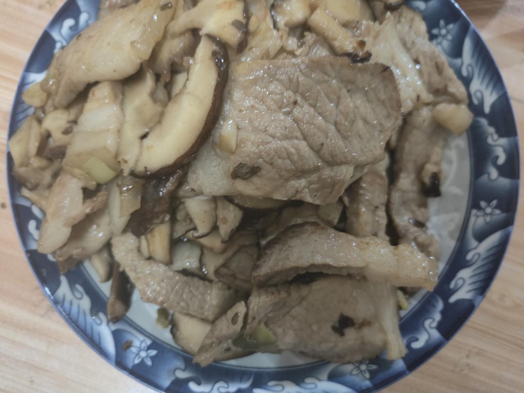 家常香菇炒肉