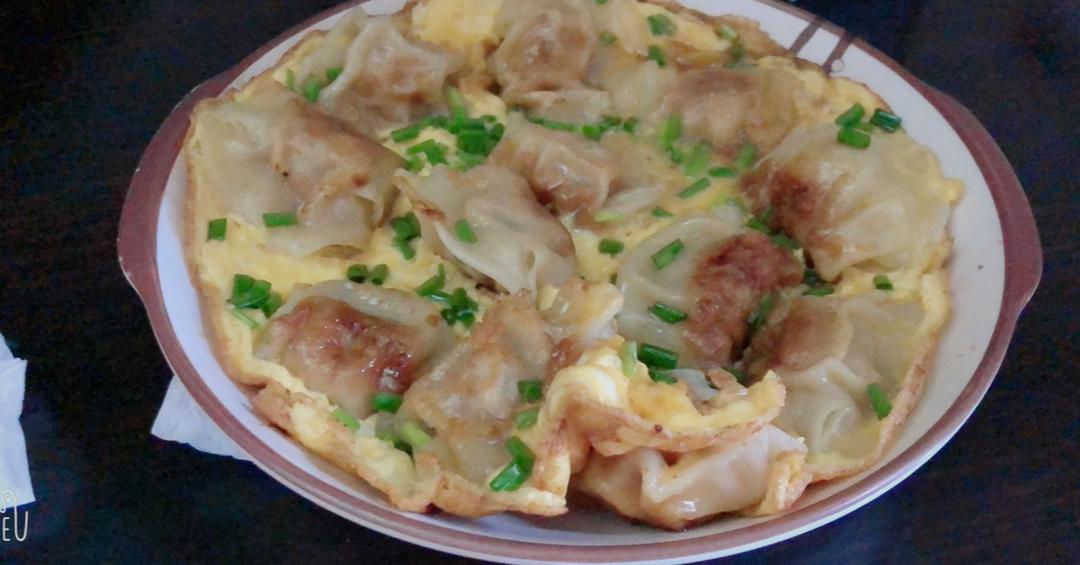 鸡蛋生煎饺子
