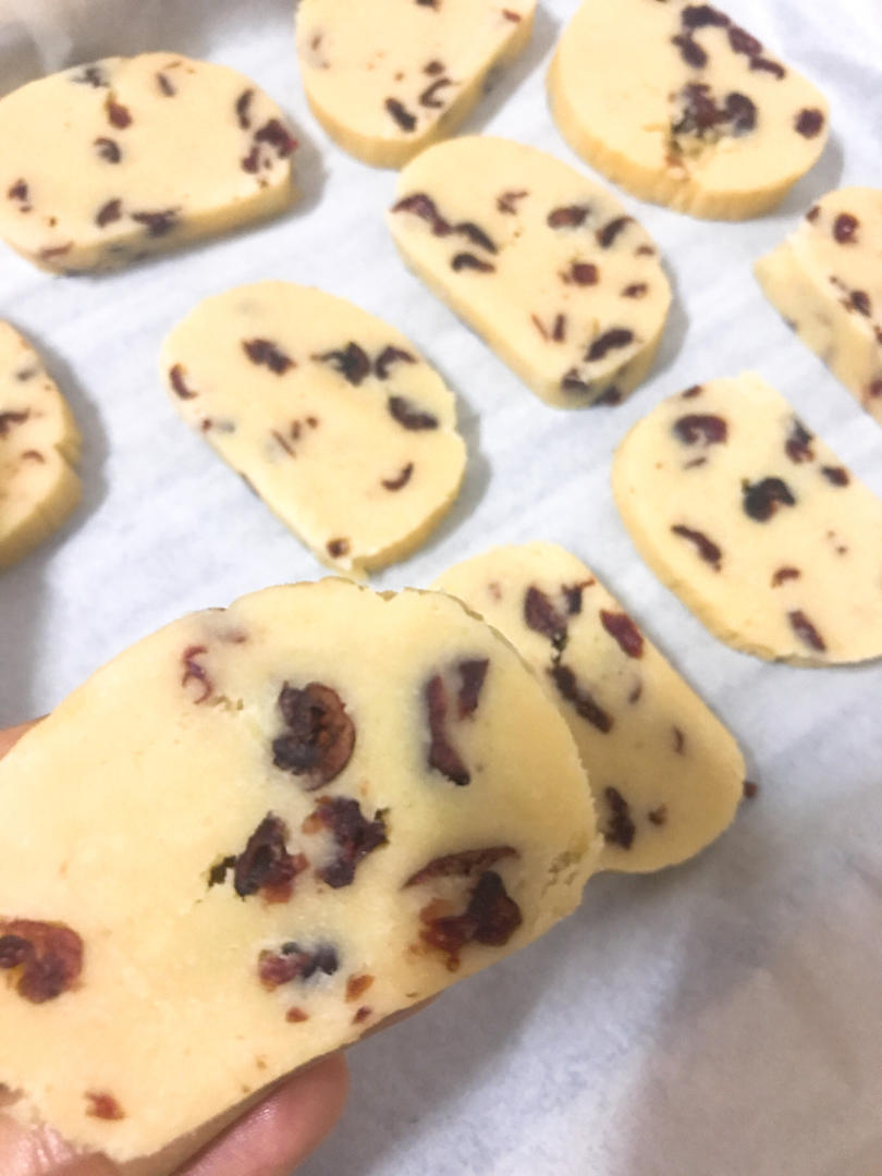 超快手 普通面粉也一样成功的蔓越莓饼干