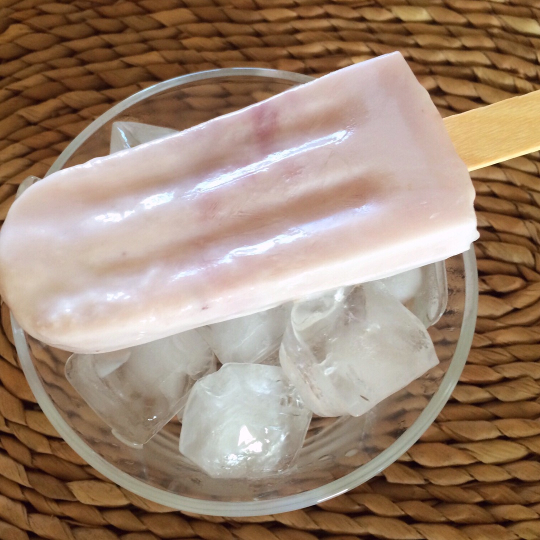 蓝莓酸奶冰棒
