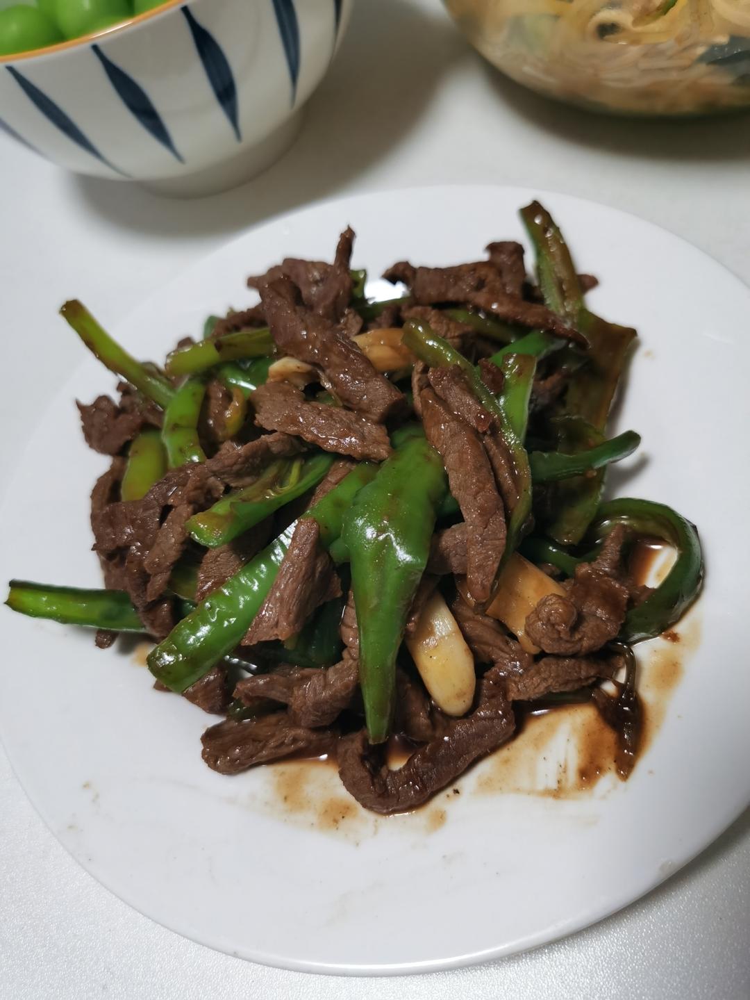 ‼️好吃到舔盘的青椒肉丝盖浇饭